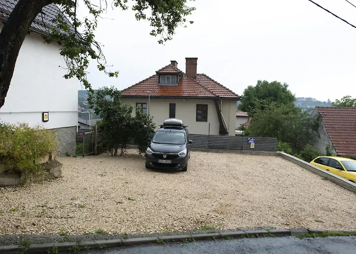 Apartment Mountain Escape Charm